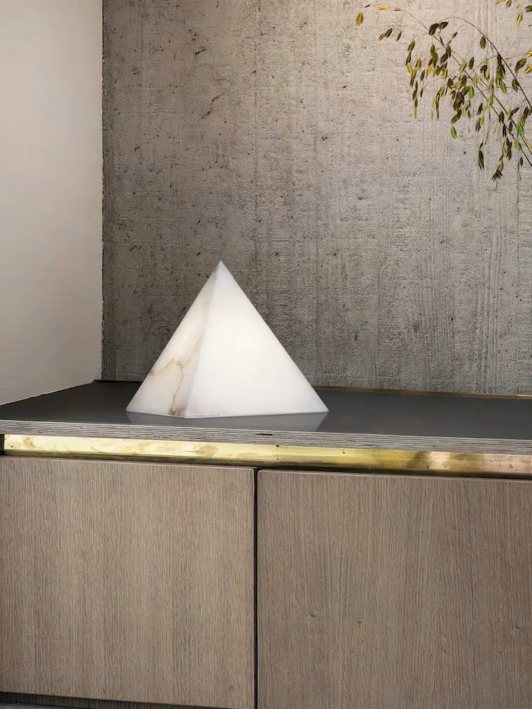 Alabaster Table Lamp, model HPL-000011