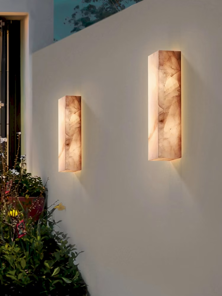 Alabaster Wall Sconce, model HPL-000145